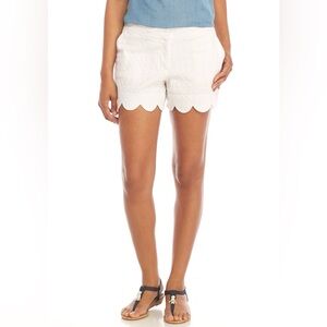 CROWN & IVY White Textured Scalloped Edge SHELBY Shorts Sz 12 - NWT